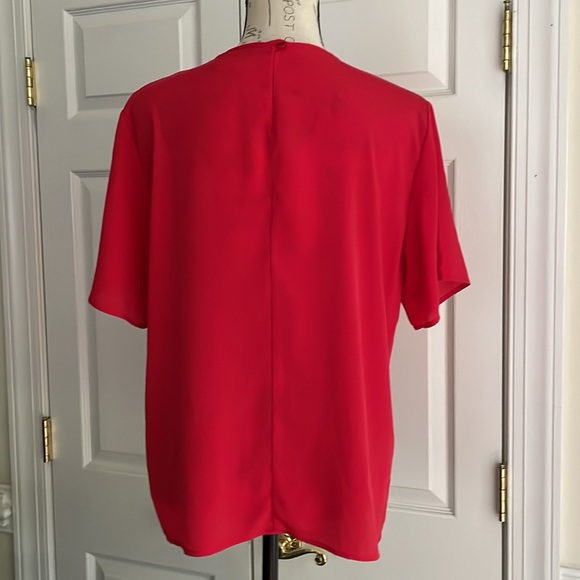 Classic collection blouse - Picture 5 of 9